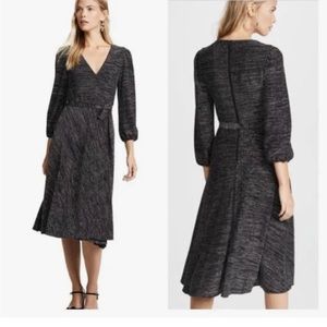 NEW Alice + Olivia Coco Metallic V-Neck Midi Dress